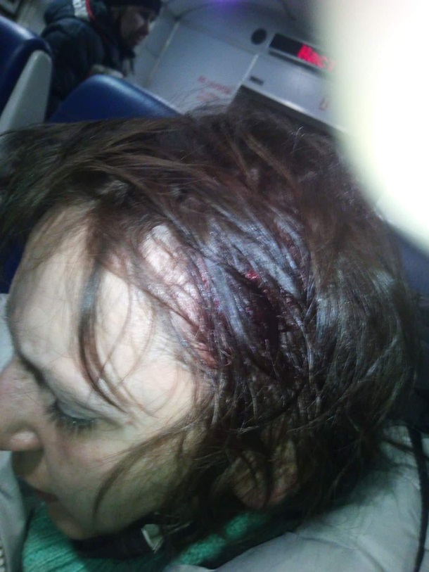 Под Харьковом хулиганы забросали камнями электричку, пострадала пассажирка. Фото: Фейсбук