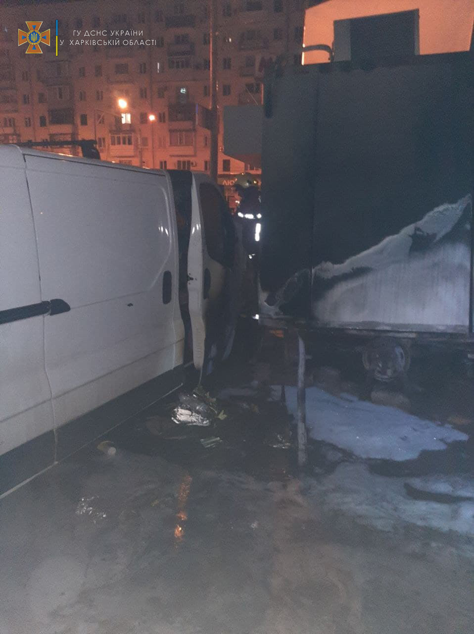 В Харькове в одну ночь горели четыре киоска. Скриншот из фейсбука пресс-службы ГСЧС